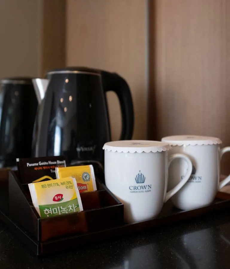 Crown Harbor Hotel Puszan 4*,