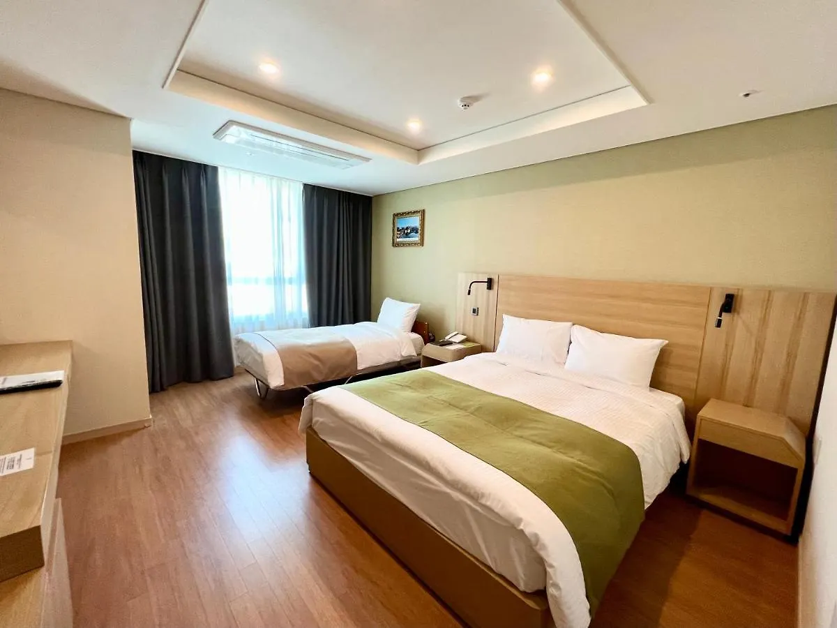 Crown Harbor Hotel Busan