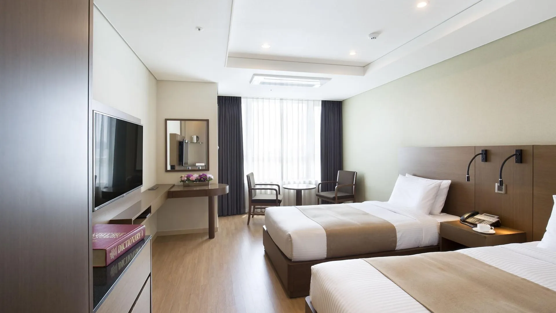 Crown Harbor Hotel Busan
