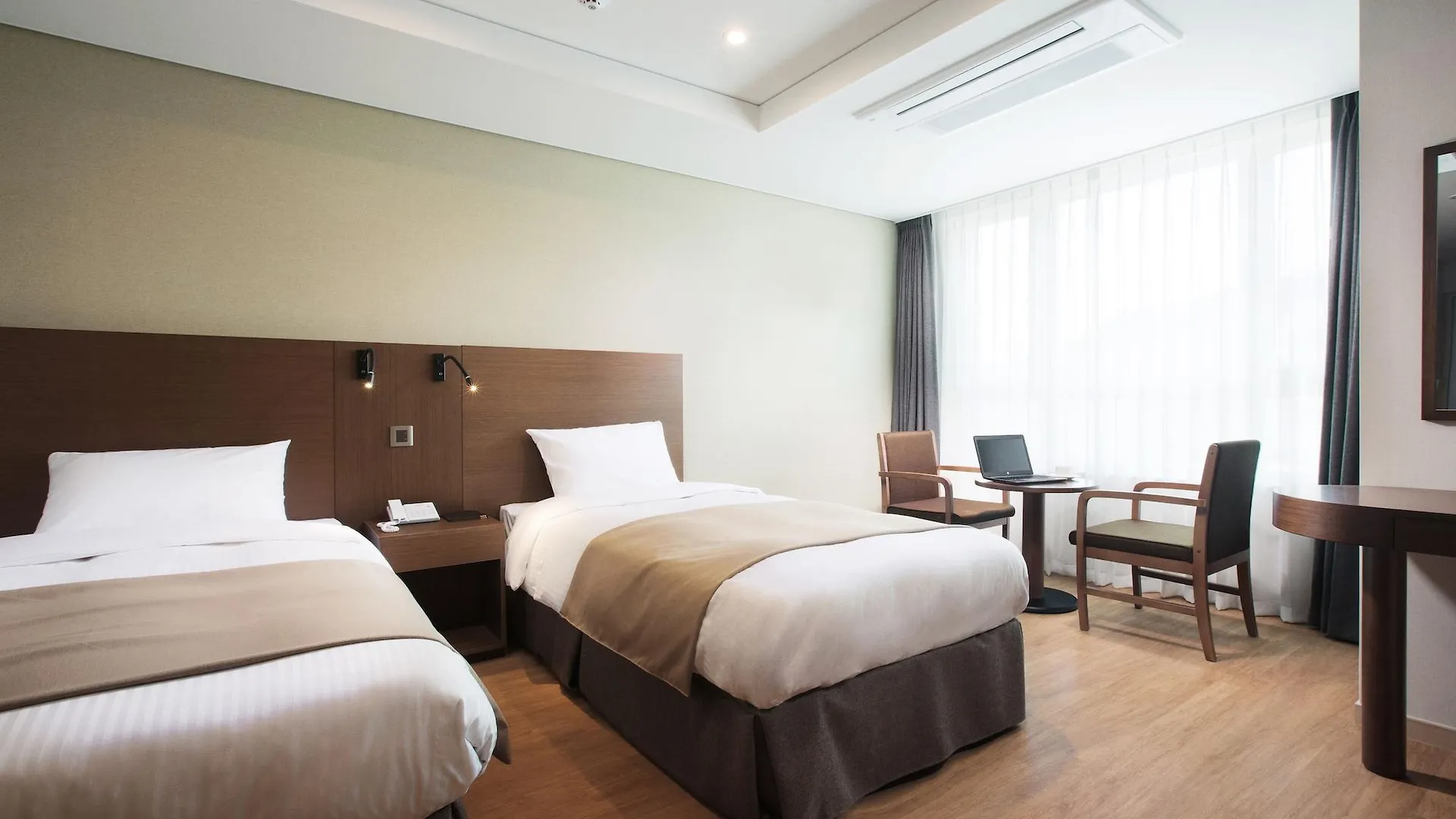 Crown Harbor Hotel Busan 4*,
