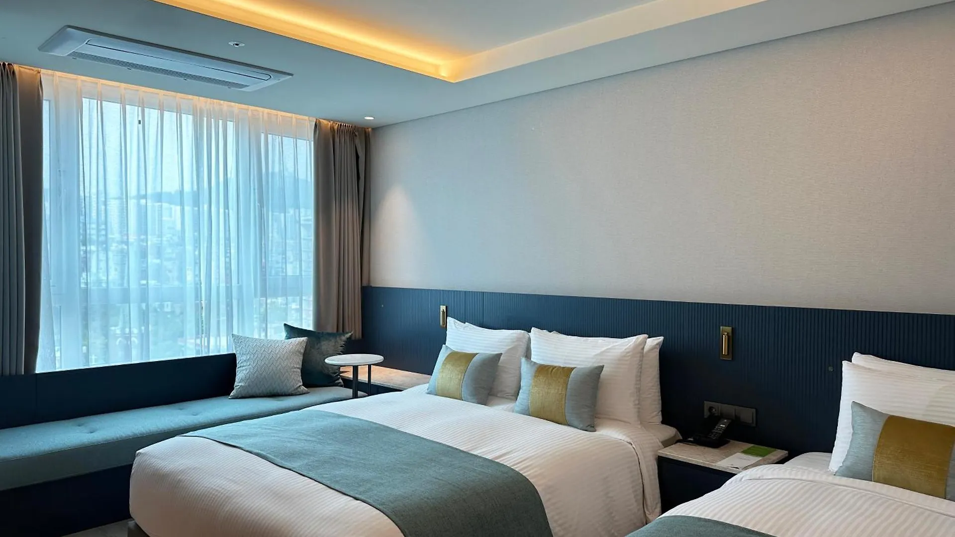 Crown Harbor Hotel Busan 4*,