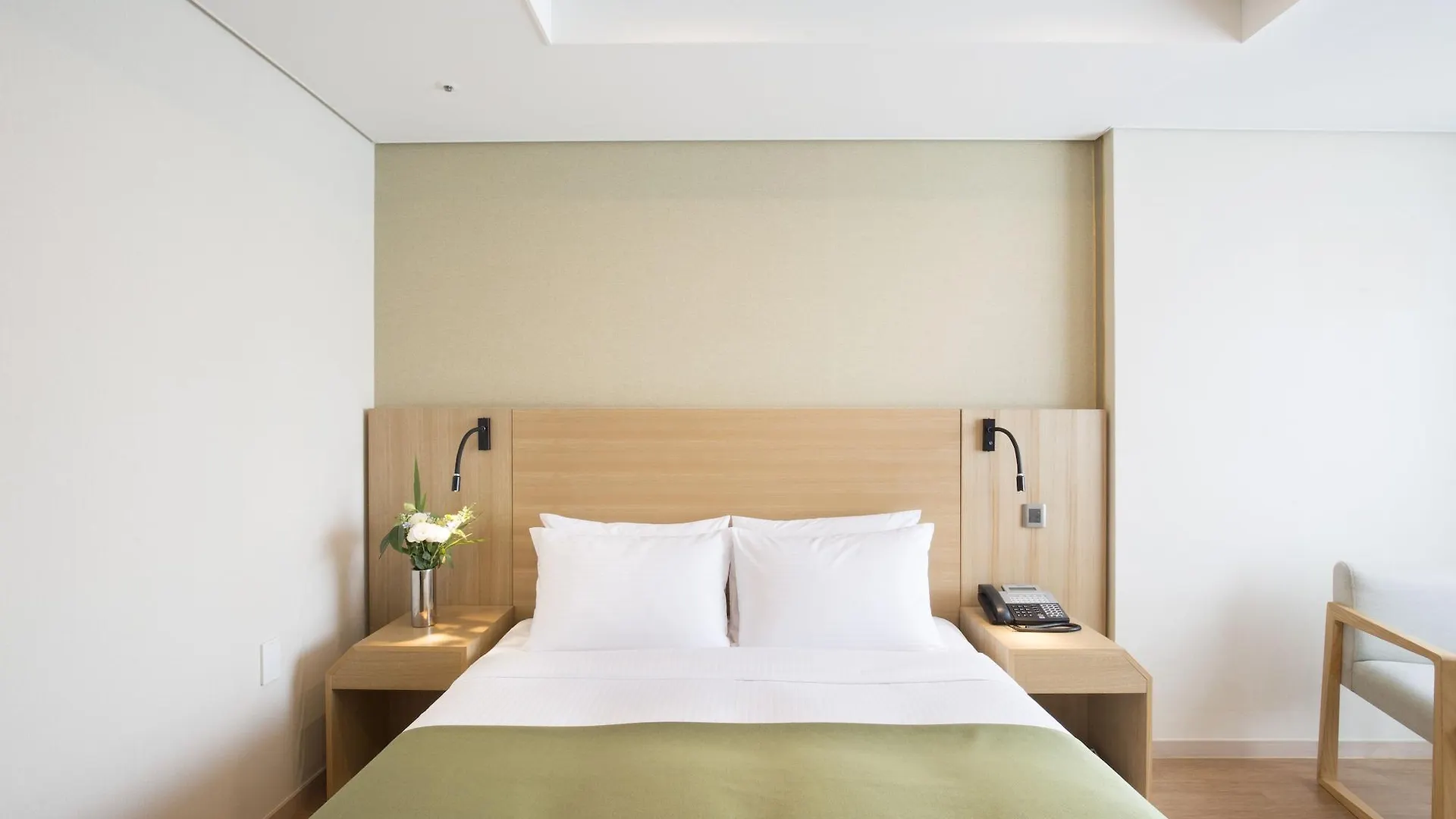 ****  Crown Harbor Hotel Busan South Korea