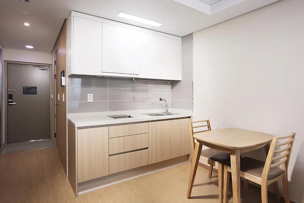 Crown Harbor Hotel Busan 4*,