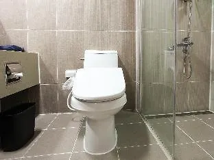 Crown Harbor Hotel Puszan