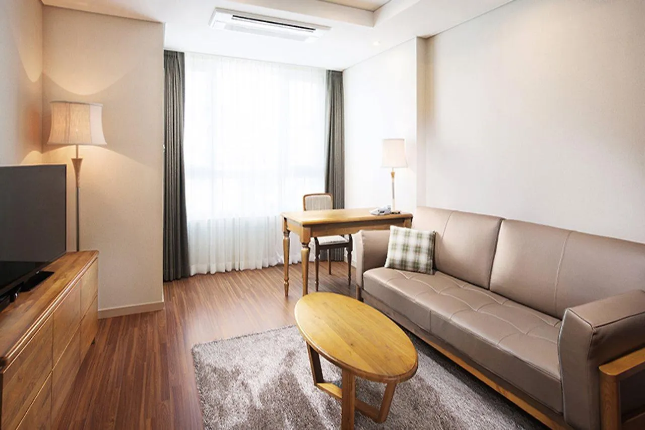 Crown Harbor Hotel Puszan